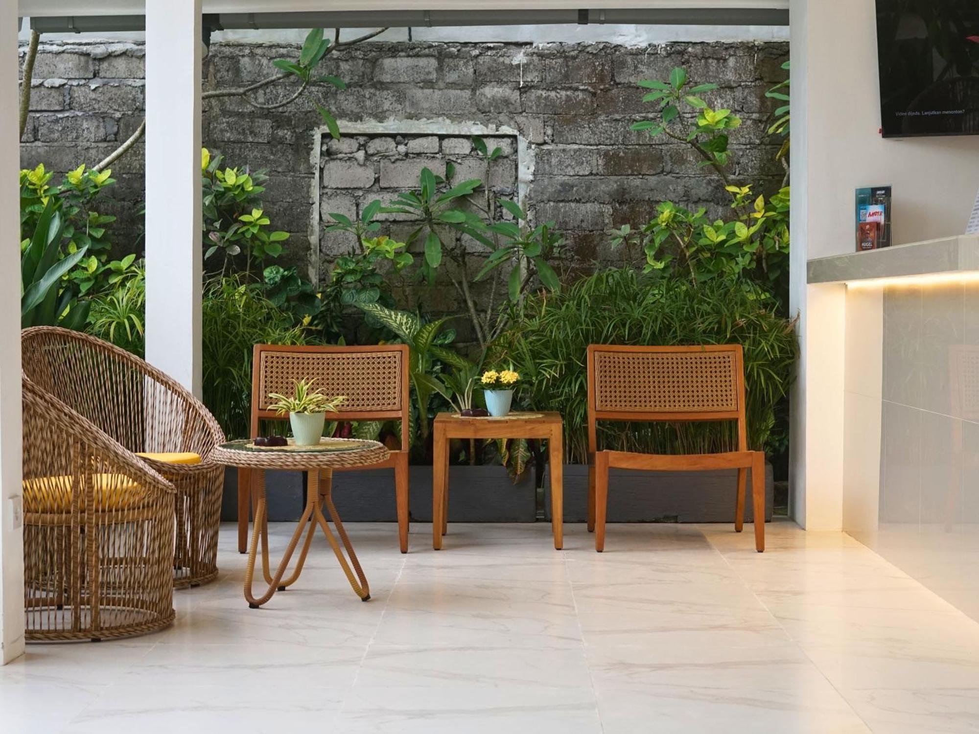 Summer Of Surf Hostel Uluwatu Ungasan Εξωτερικό φωτογραφία